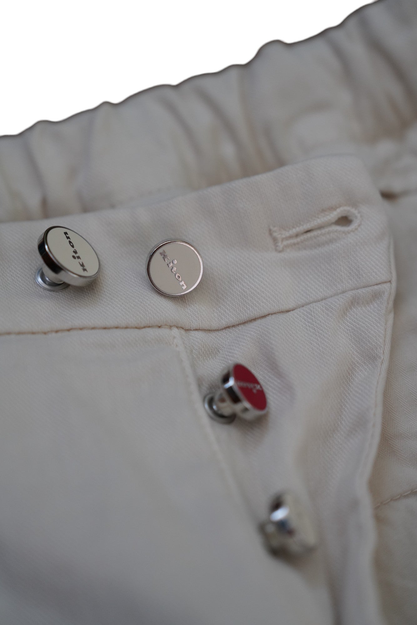Kiton pantalon en lin avec du coton été beige clair