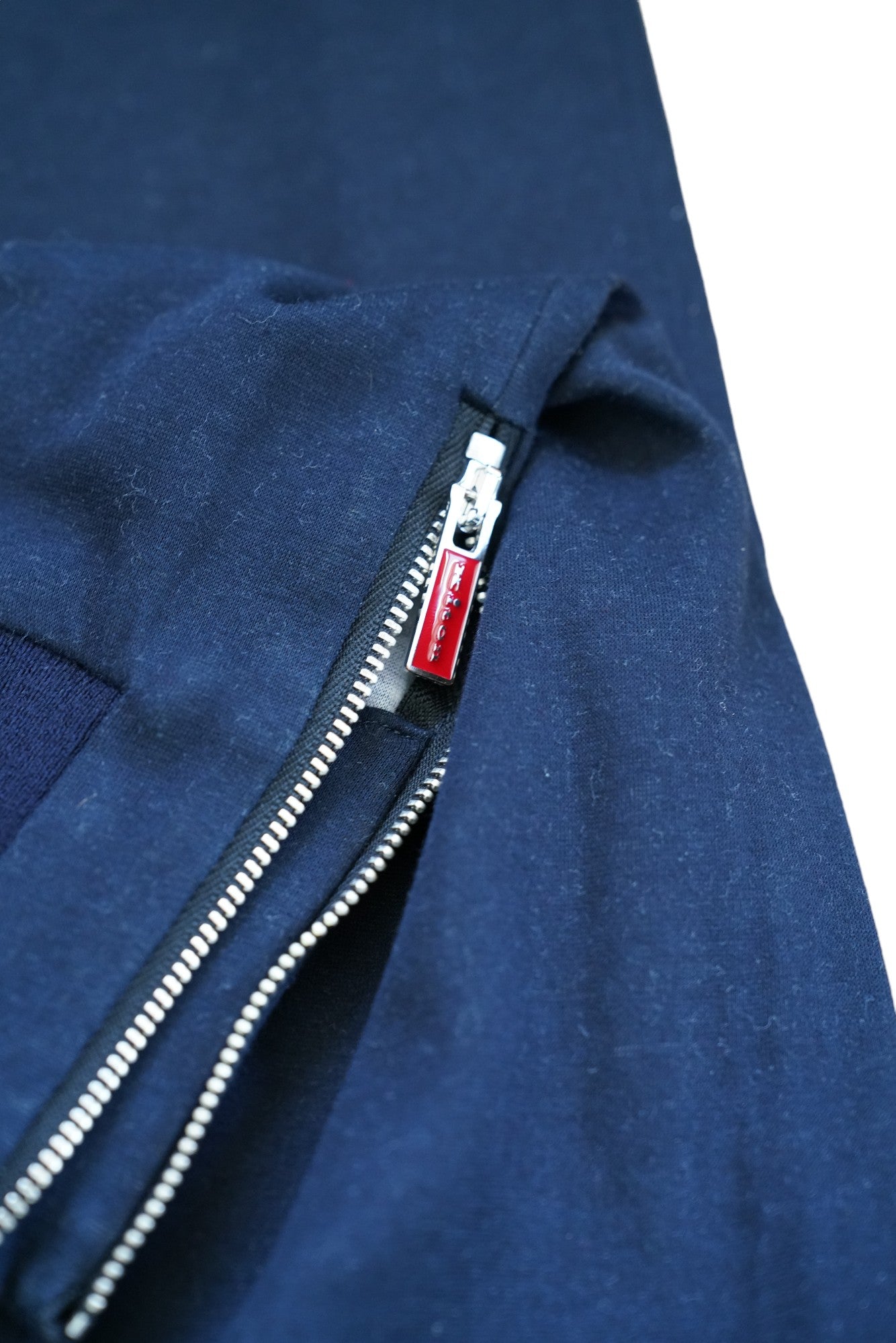 Kiton pantalon de jogging coton 35 art,nr : 1050