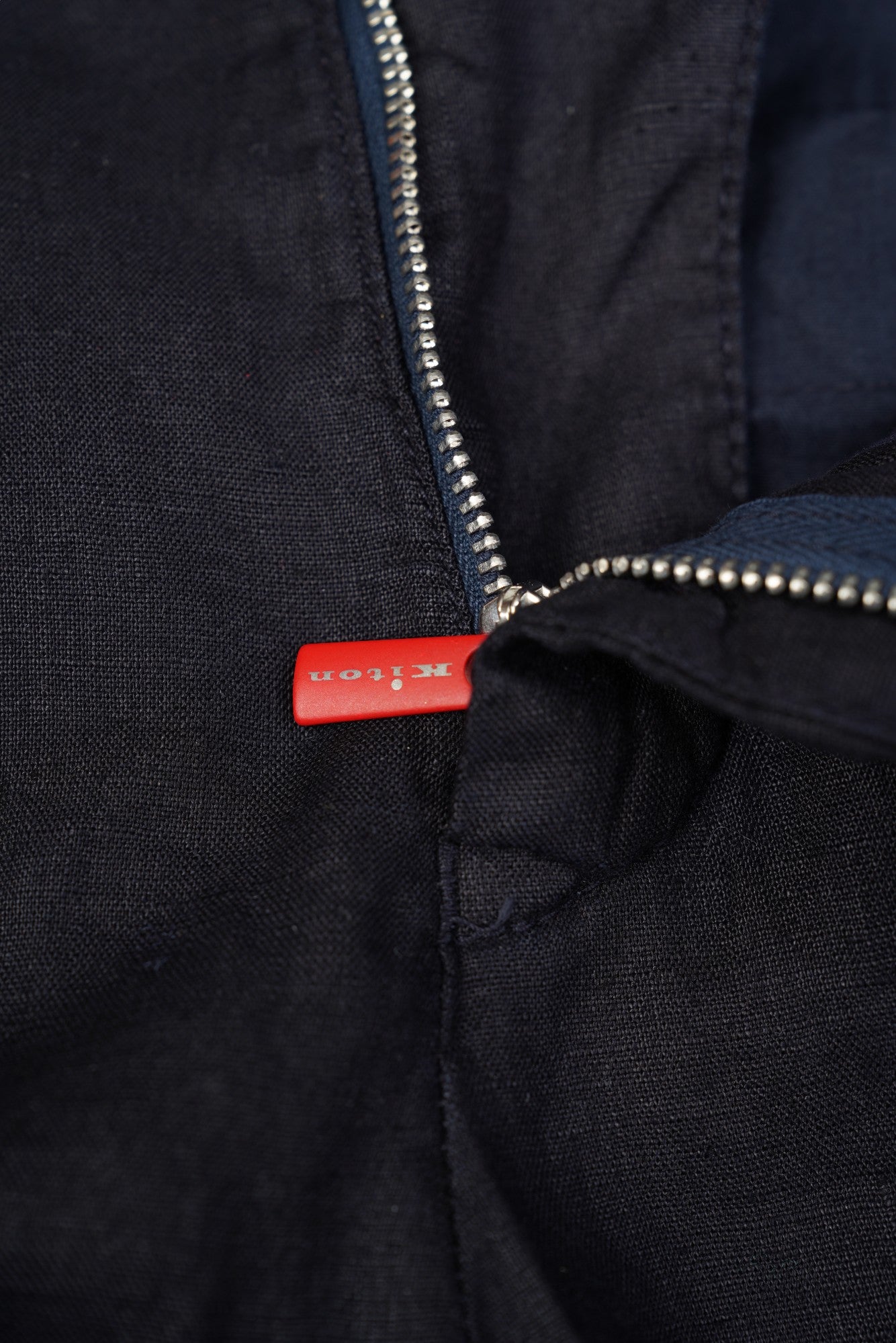 Kiton pantalon en lin noir nouveau 50 (34/35) avec le tissu à l'extérieur