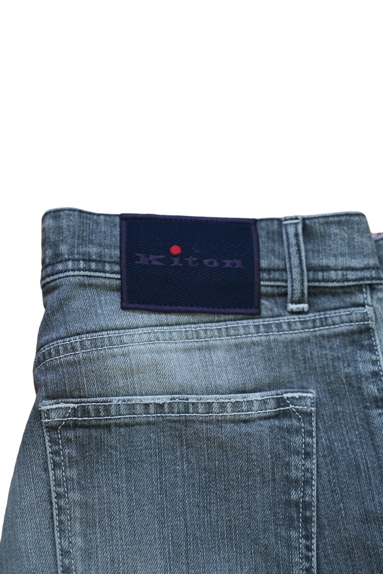 Kiton Jeans gris légèrement délavé Japan Denim détruit détails