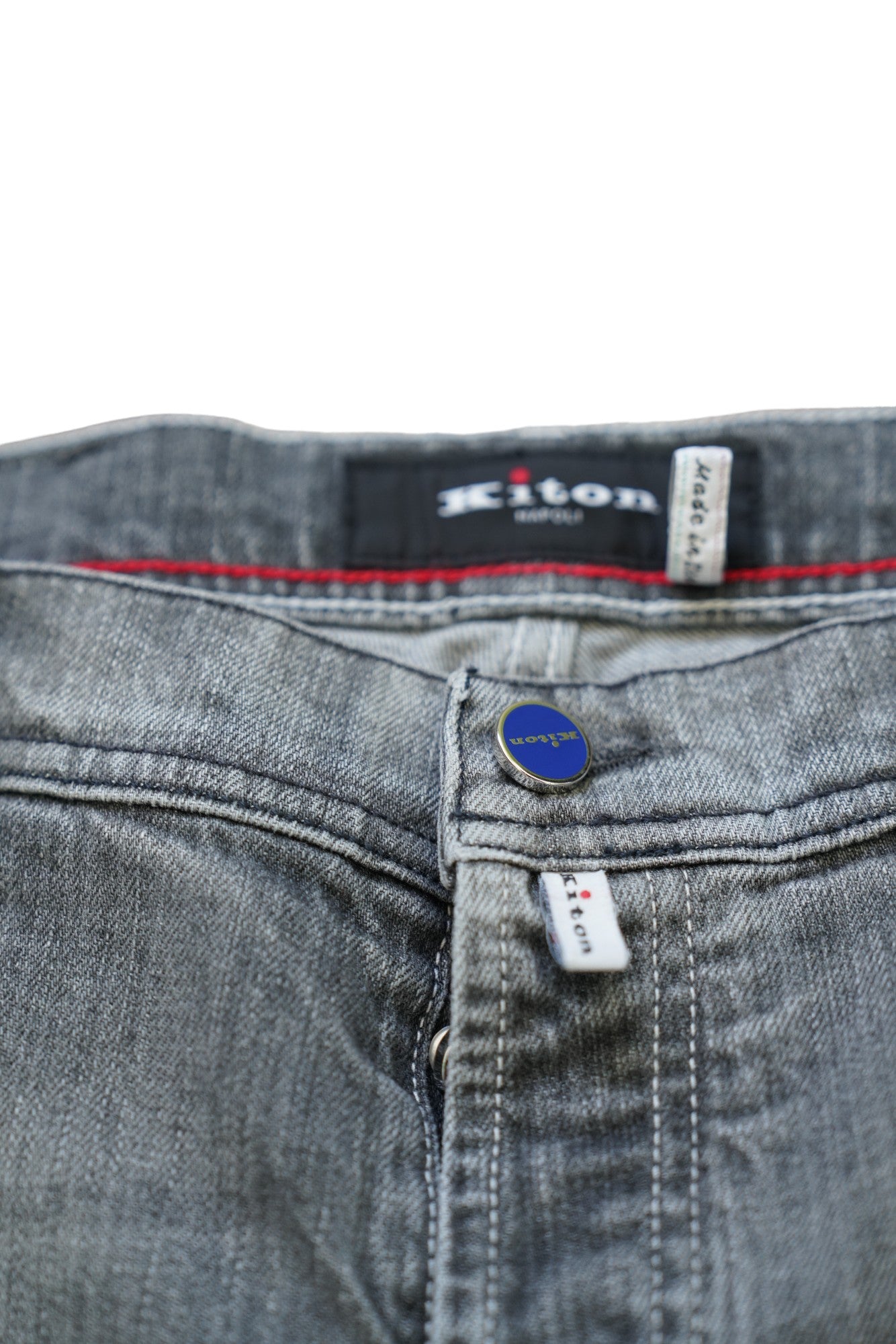 Kiton Jeans gris légèrement délavé Japan Denim détruit détails