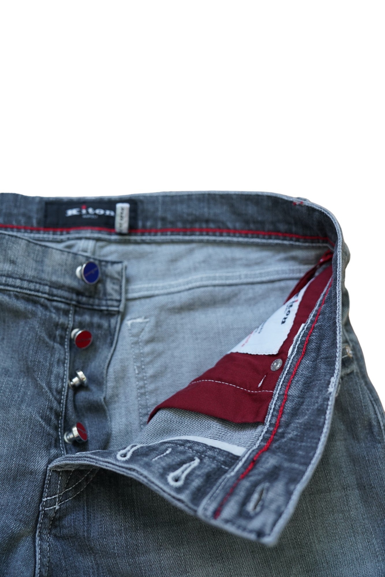 Kiton Jeans gris légèrement délavé Japan Denim détruit détails