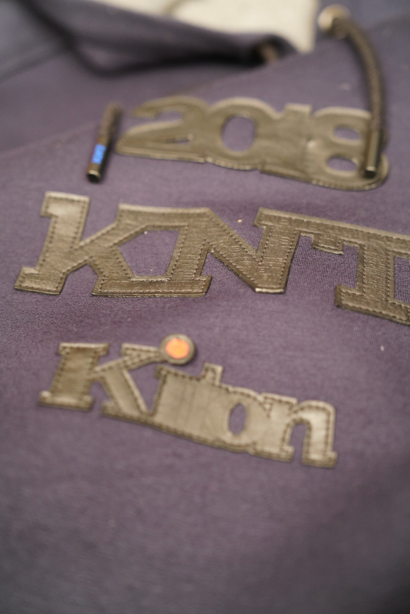 Kiton KNT Sweat-shirt à capuche avec détails en cuir