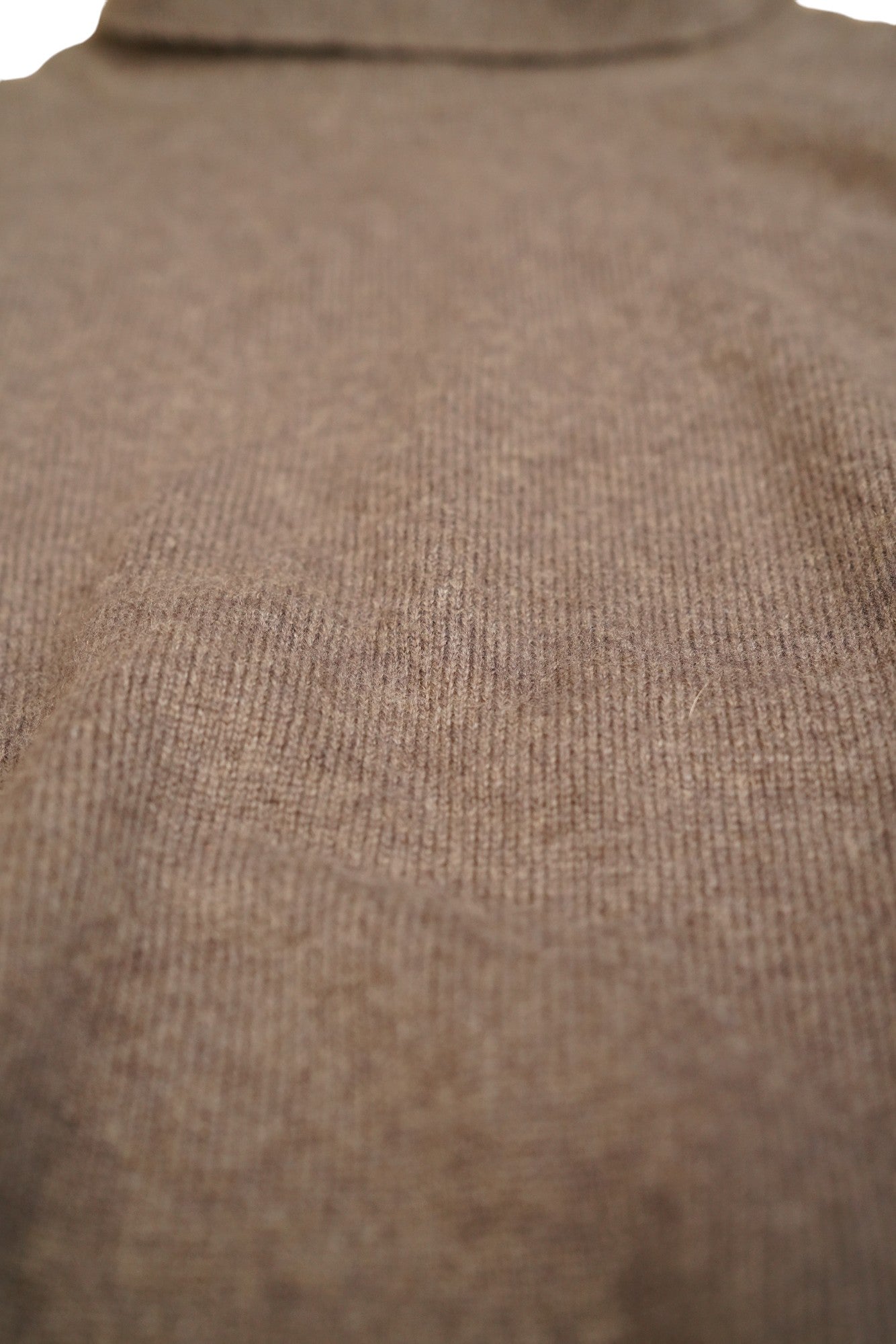 Loro Piana Pull à col roulé Cachemire manches courtes L