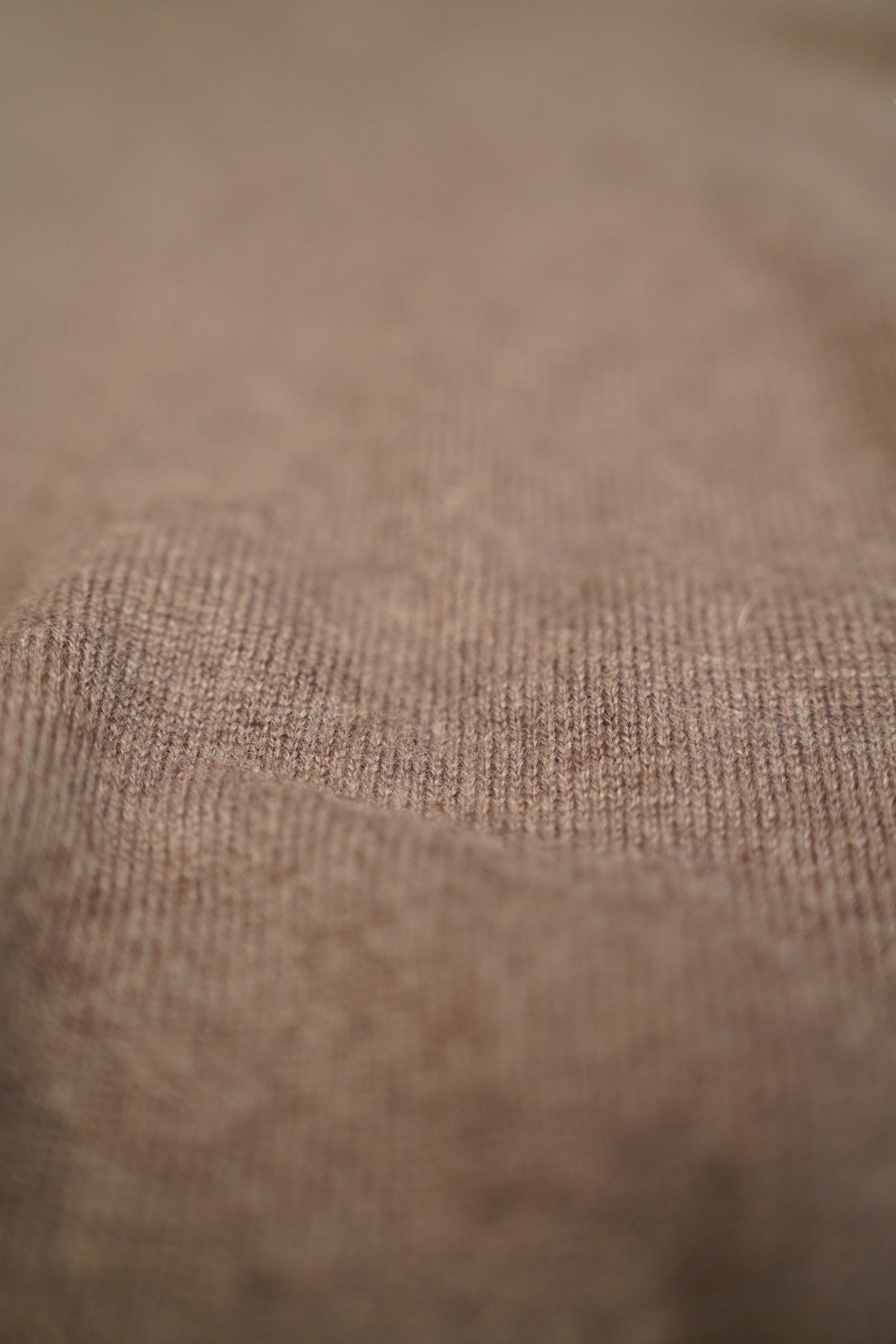 Loro Piana Pull à col roulé Cachemire manches courtes L