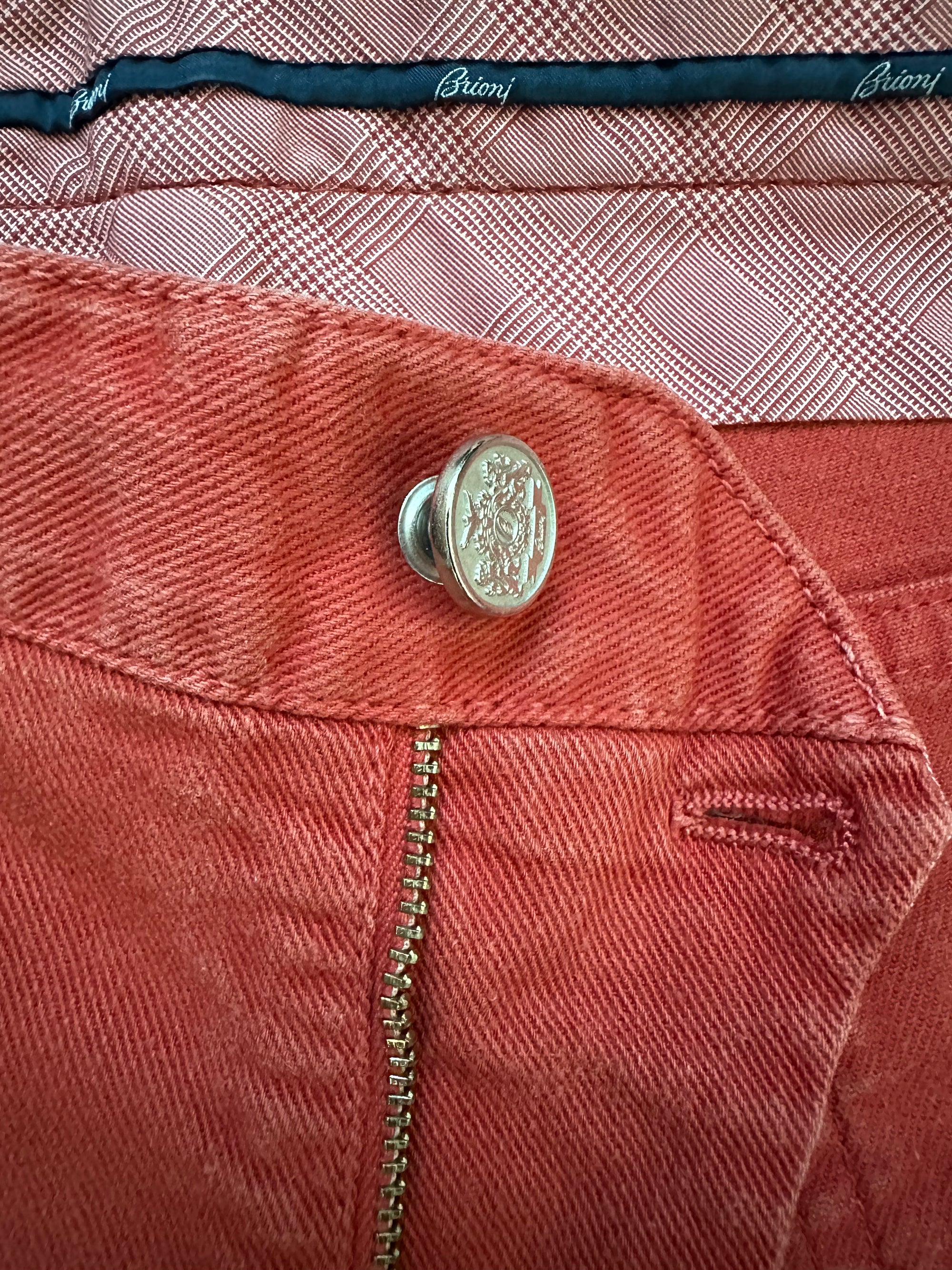 Brioni pantalon rouge