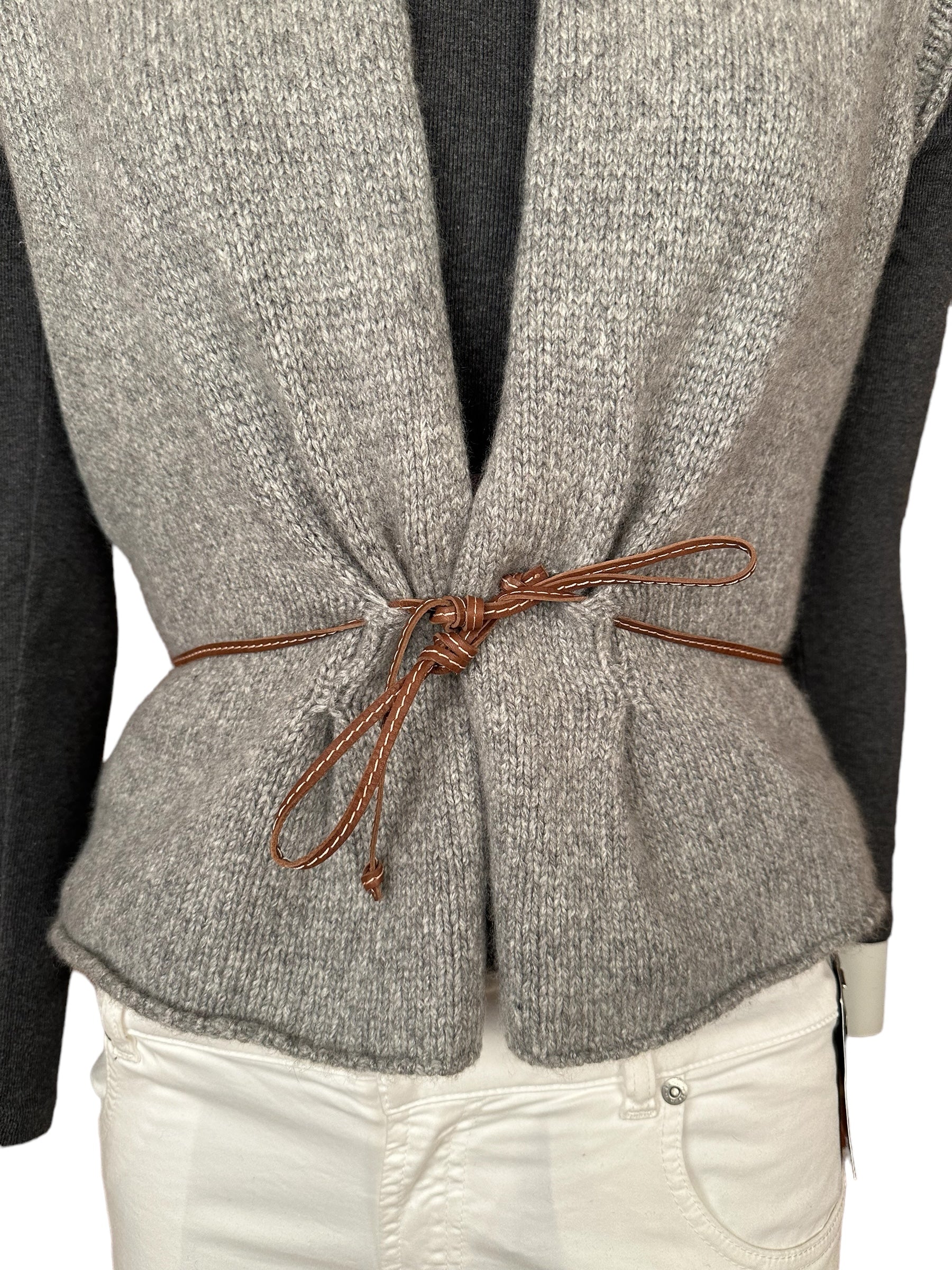 Brunello Cucinelli Gilet en cachemire avec ceinture en cuir XL
