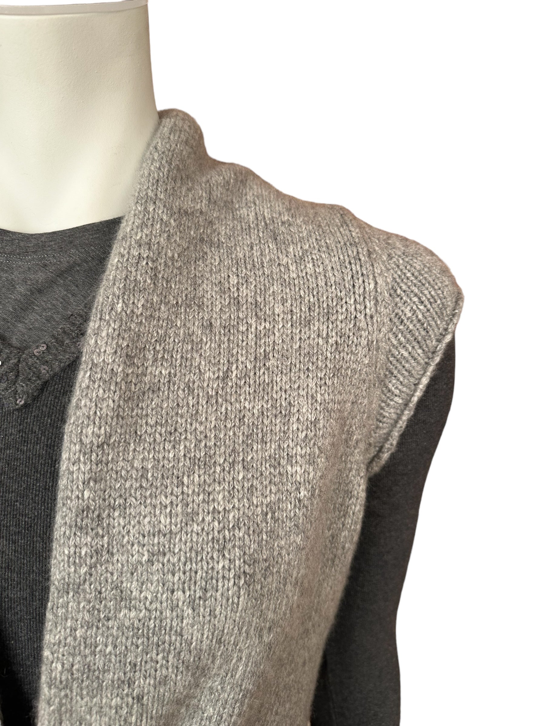 Brunello Cucinelli Gilet en cachemire avec ceinture en cuir XL