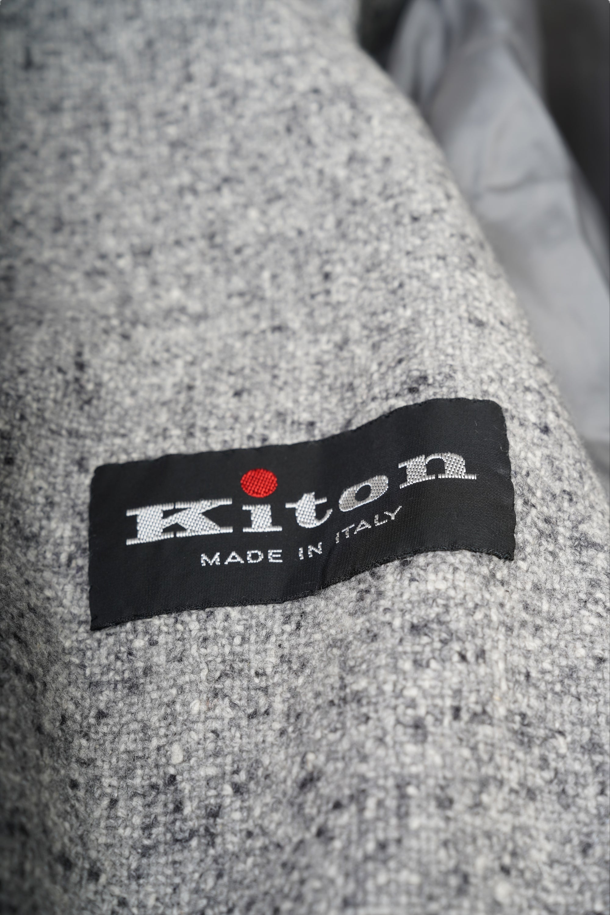 Kiton 双排扣羊绒大衣