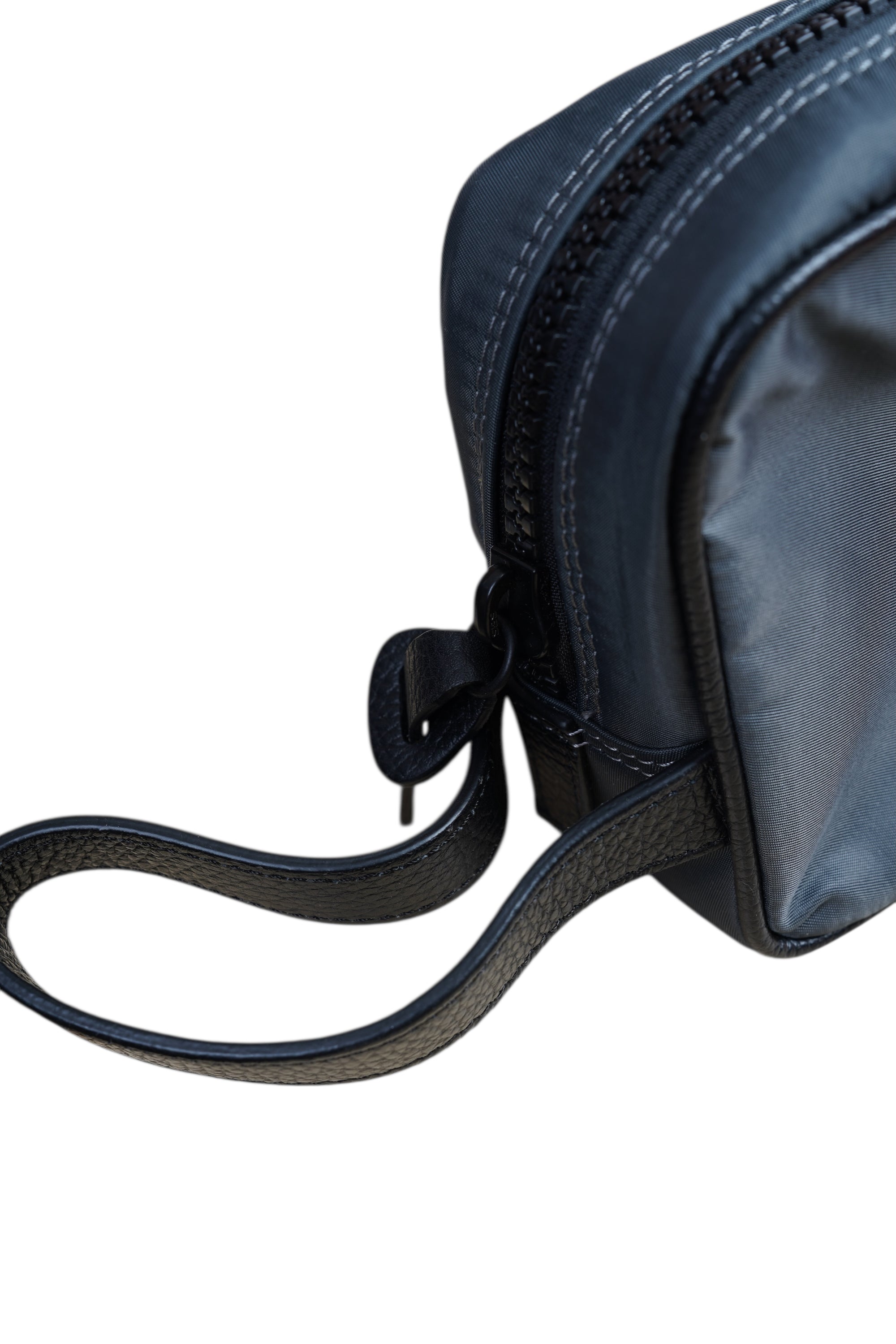 Kiton 手提包 单肩包 皮革斜挎包