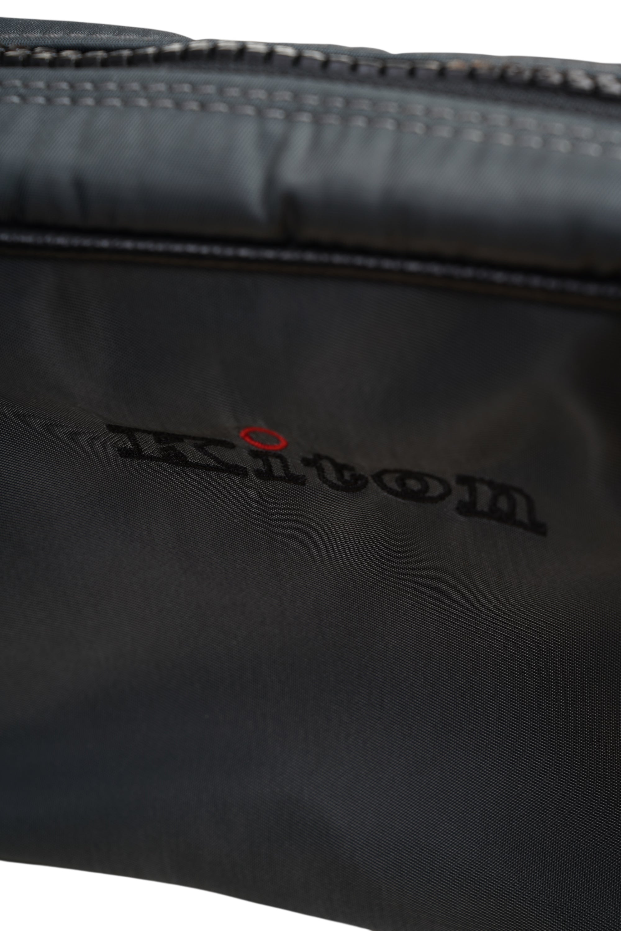 Kiton 手提包 单肩包 皮革斜挎包